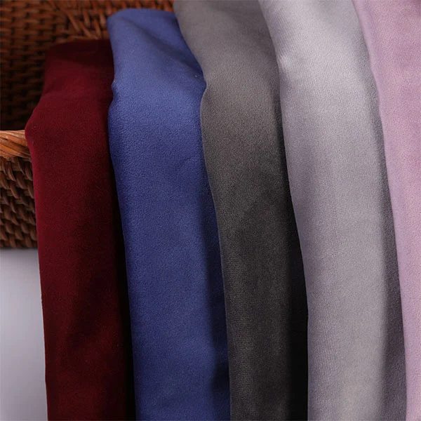 Holandská sametová látka na pohovku