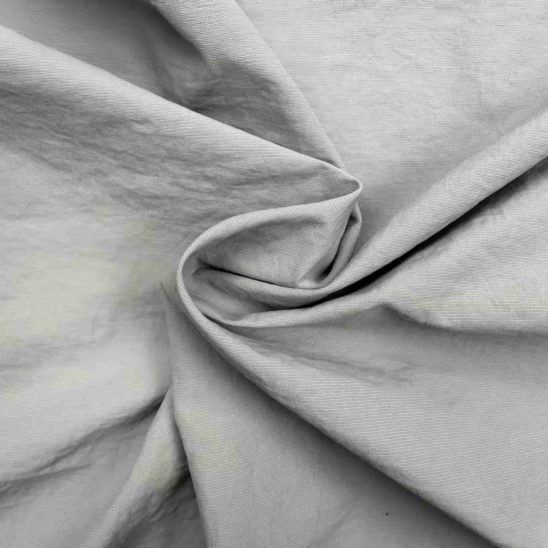 Recyklovaná nylonová tkanina na venkovní oblečení