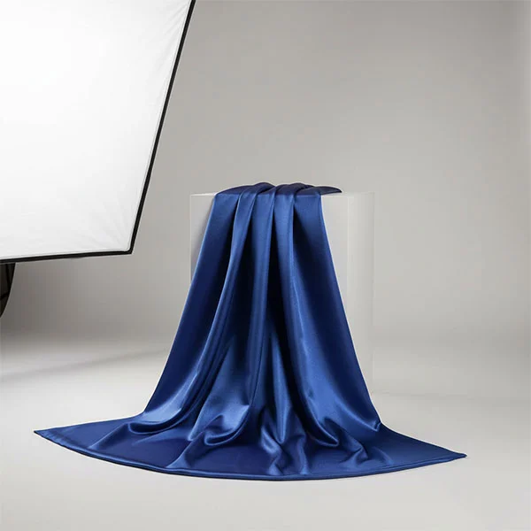 Hedvábná podšívka Hedvábná podšívka