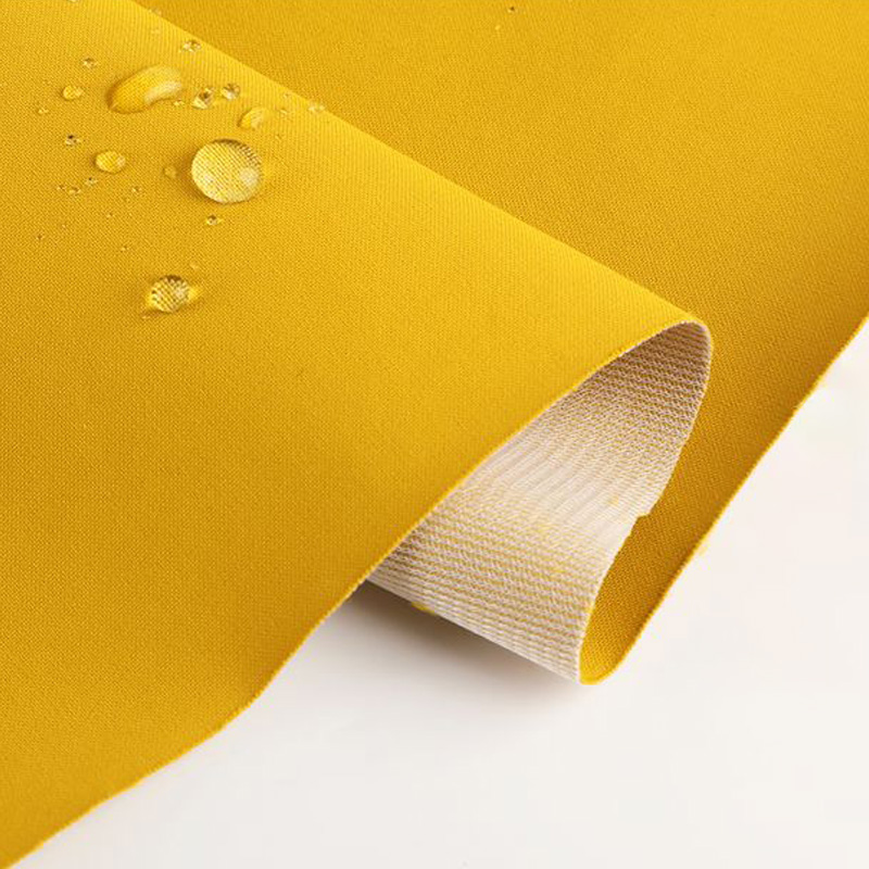 Větruodolná softshellová tkanina